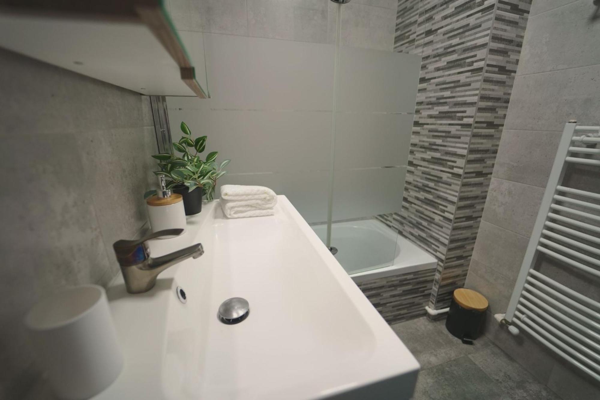 Luxury Apartament Ultracentral Of Suceava Esplanada 외부 사진